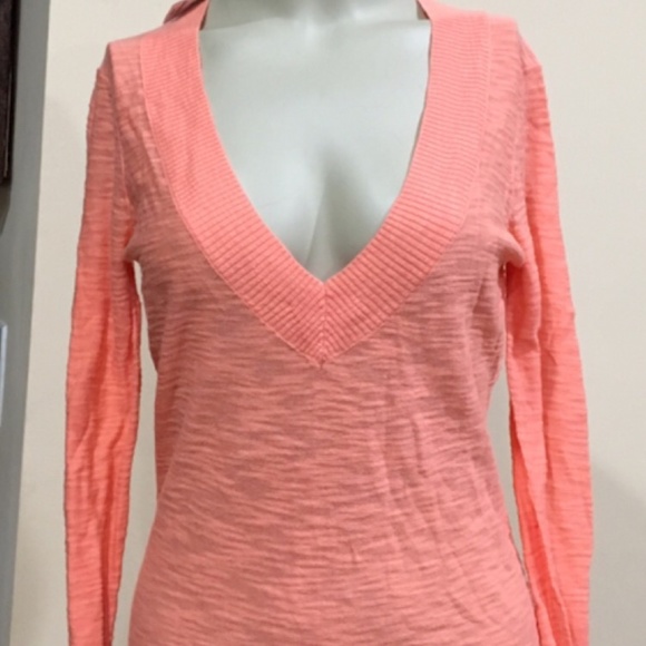 **NWOT Express V Neck Fitted Sweater - Picture 2 of 5